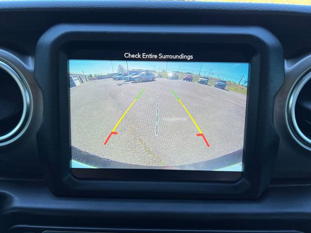 Used 2018 Jeep Wrangler Unlimited Sahara image 29
