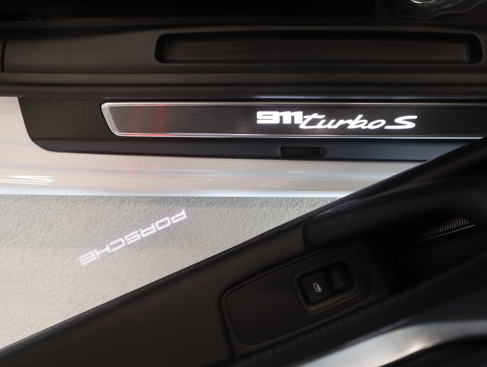 Certified 2023 Porsche 911 Turbo S AWD/4WD image 28