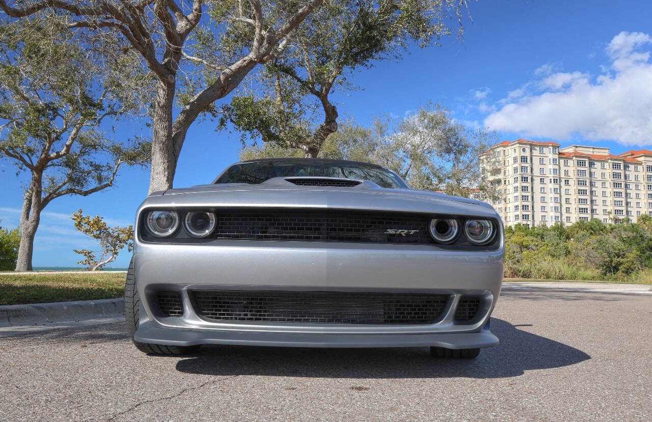 Used 2015 Dodge Challenger SRT Hellcat image 17