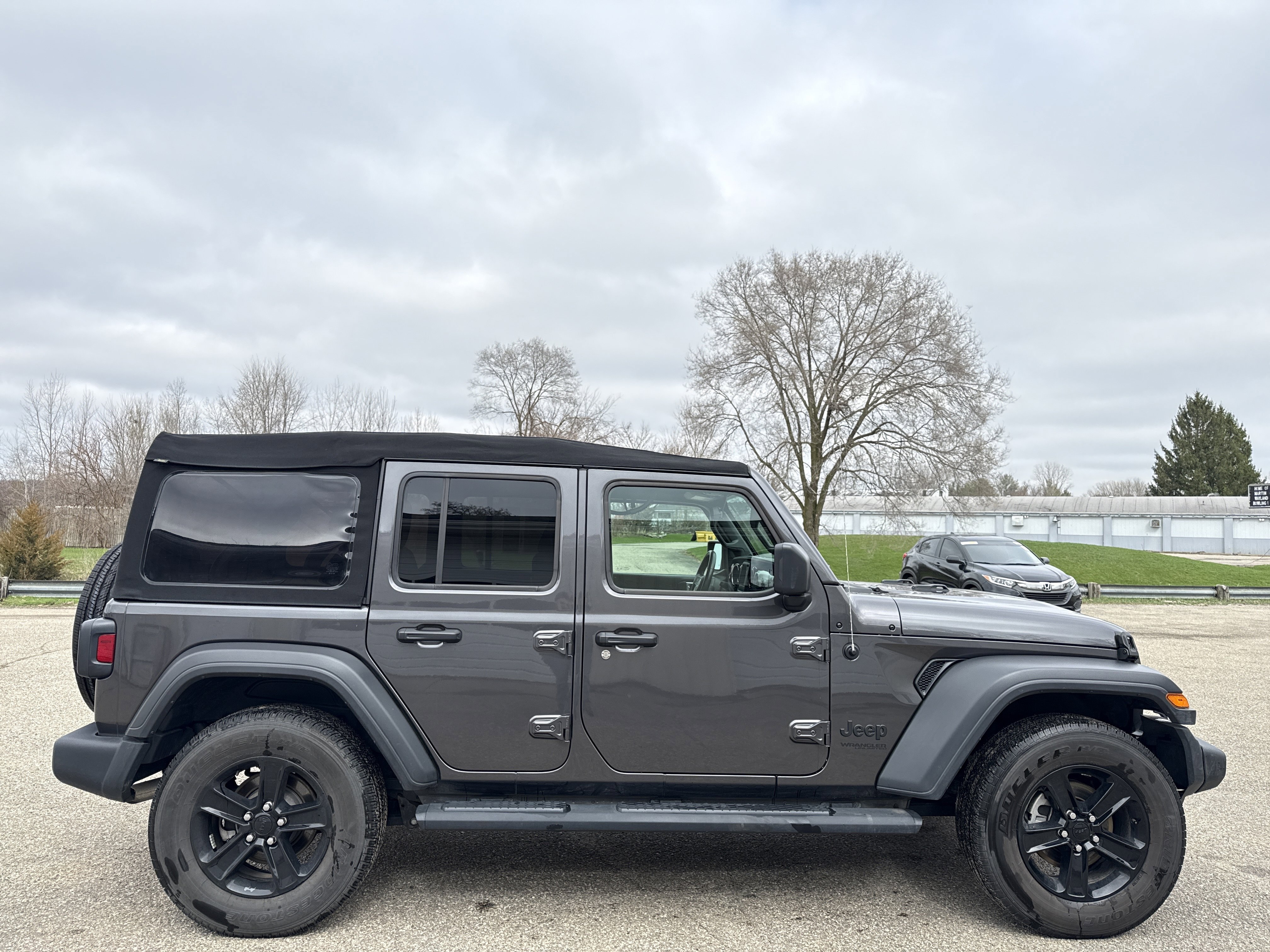 Used 2020 Jeep Wrangler Unlimited Sport AWD/4WD image 3