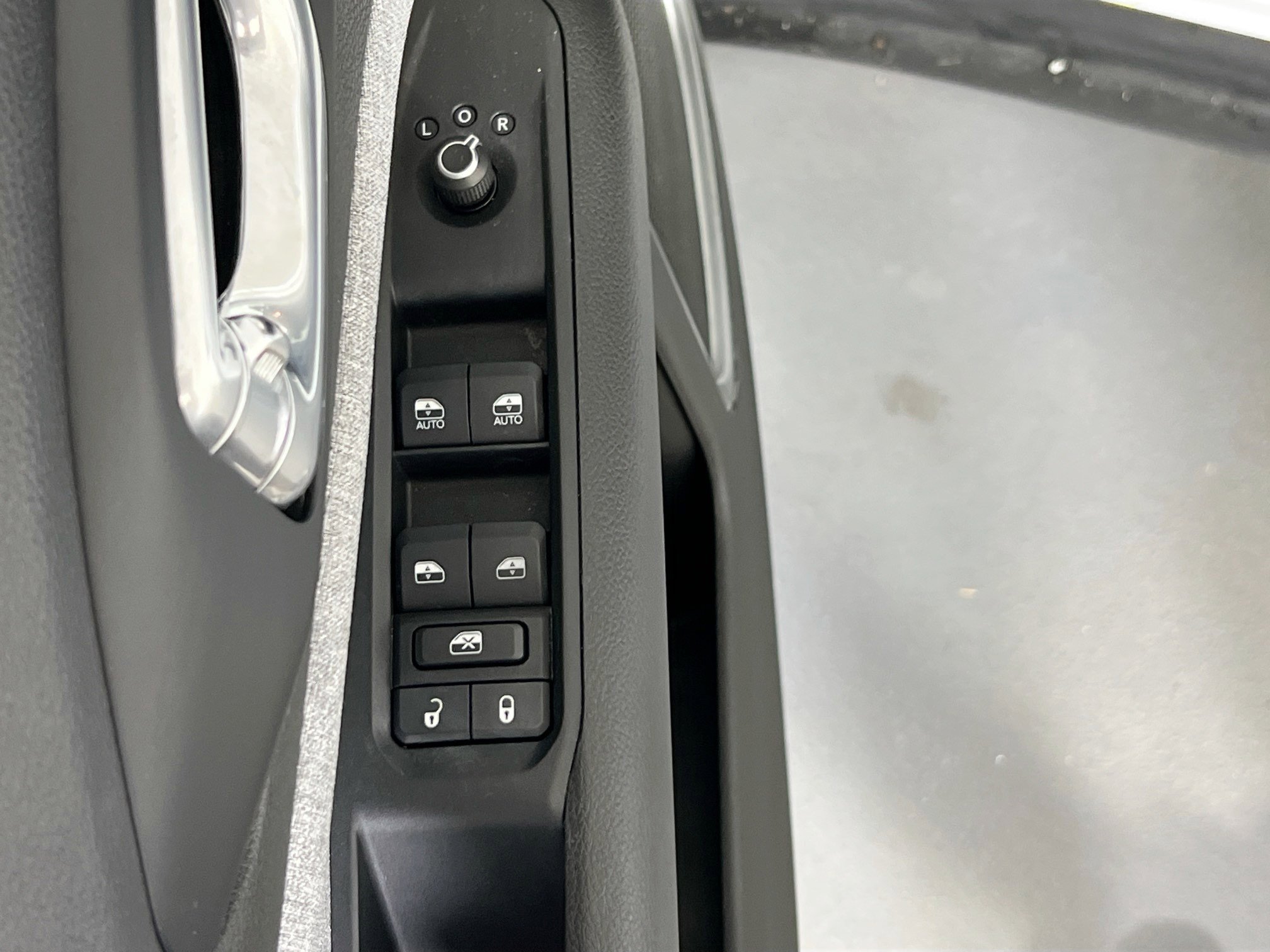 Used 2022 Jeep Compass Latitude w/ Convenience Group image 17