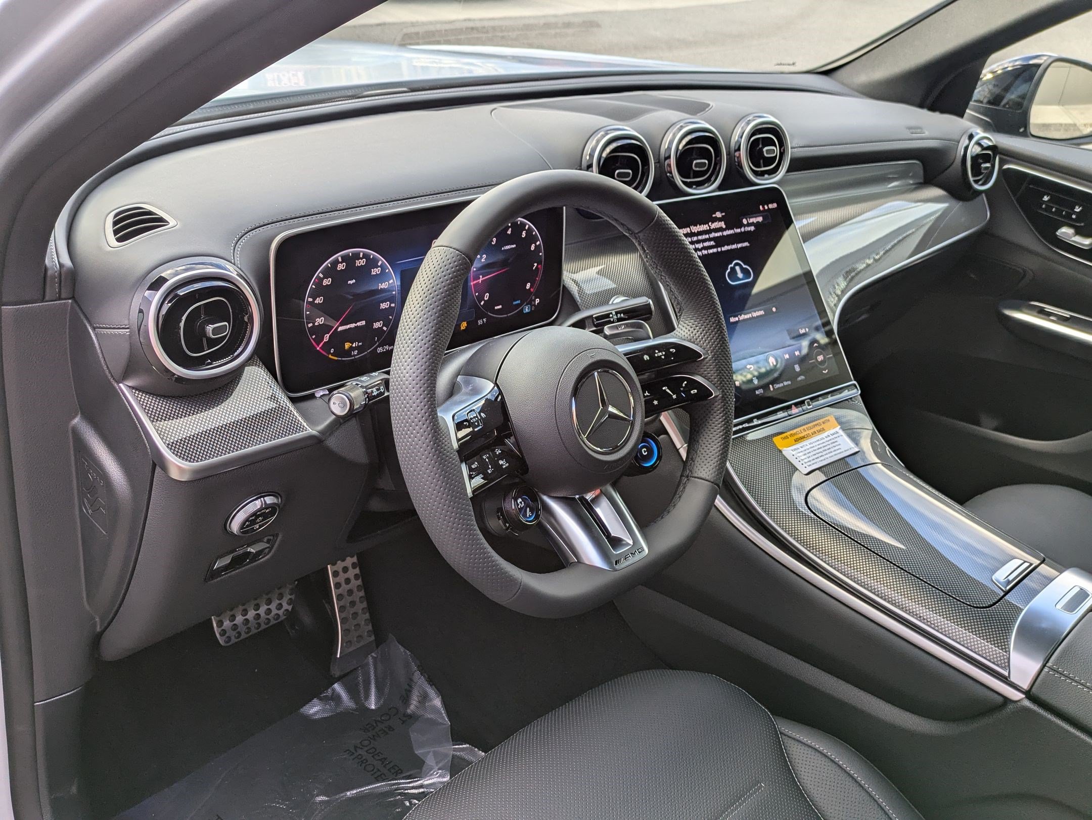 New 2025 Mercedes-Benz GLC 43 AMG 4MATIC image 11