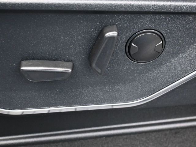 Used 2024 Ford F350 Lariat w/ Lariat Ultimate Package image 12