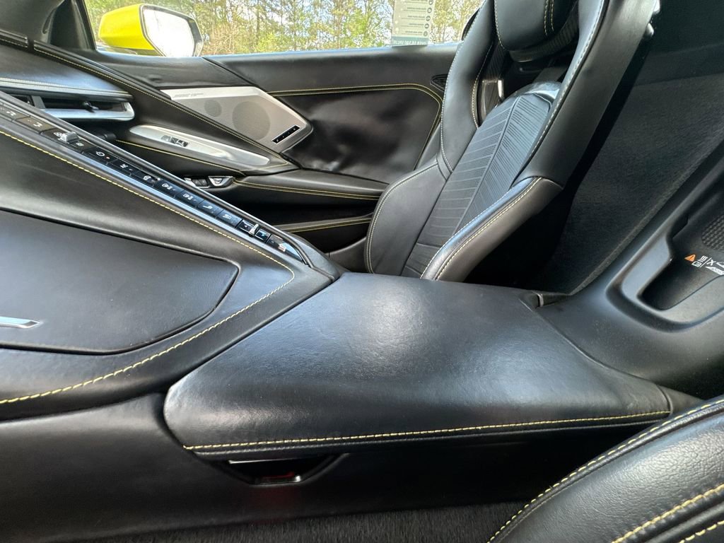 Used 2022 Chevrolet Corvette Stingray Premium Conv w/ 3LT image 24