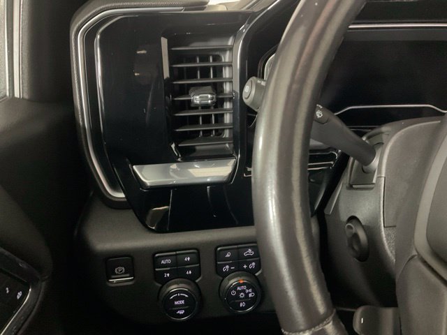 Used 2022 Chevrolet Silverado 1500 High Country w/ High Country Premium Package AWD/4WD image 21