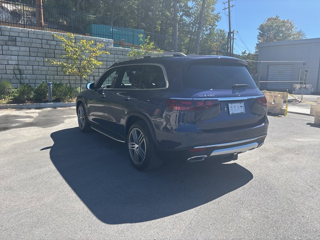 Used 2025 Mercedes-Benz GLS 450 4MATIC image 7
