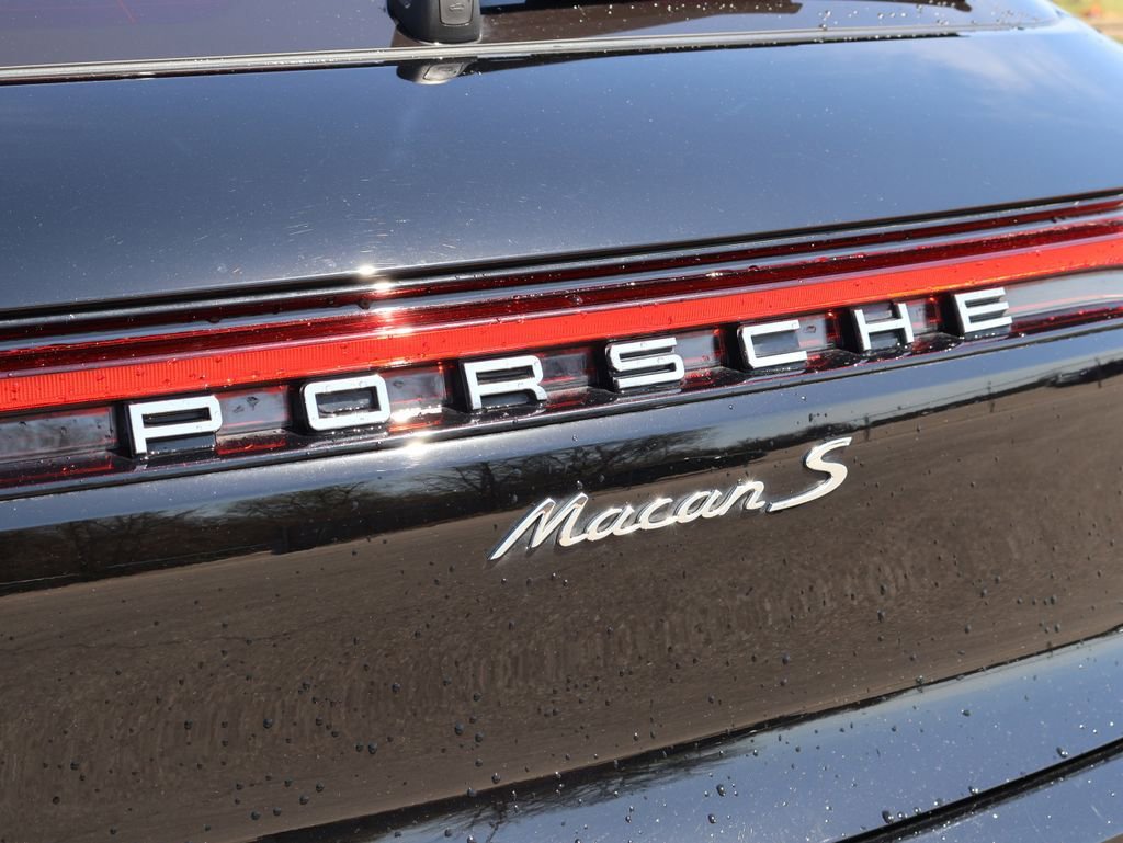 Used 2022 Porsche Macan S image 6