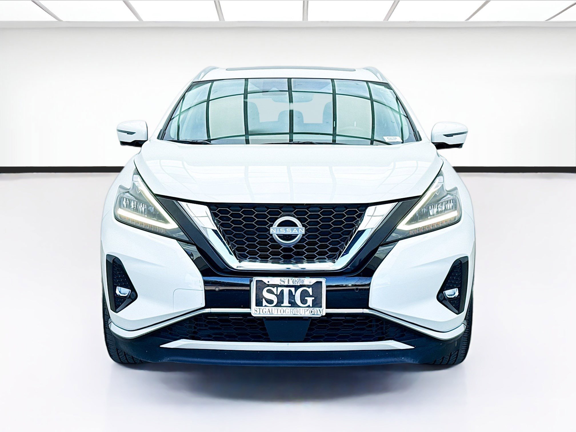 Used 2023 Nissan Murano Platinum w/ Cargo Package image 2