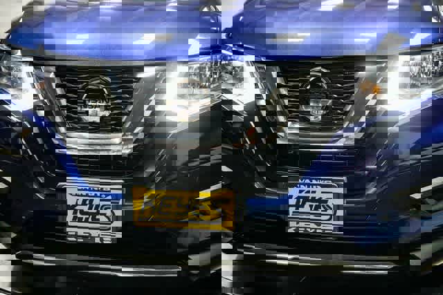 Used 2020 Nissan Rogue SV image 8