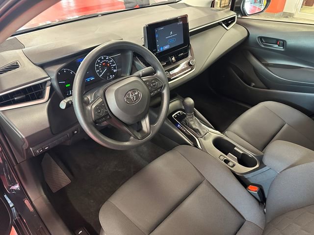 Certified 2025 Toyota Corolla LE FWD image 10