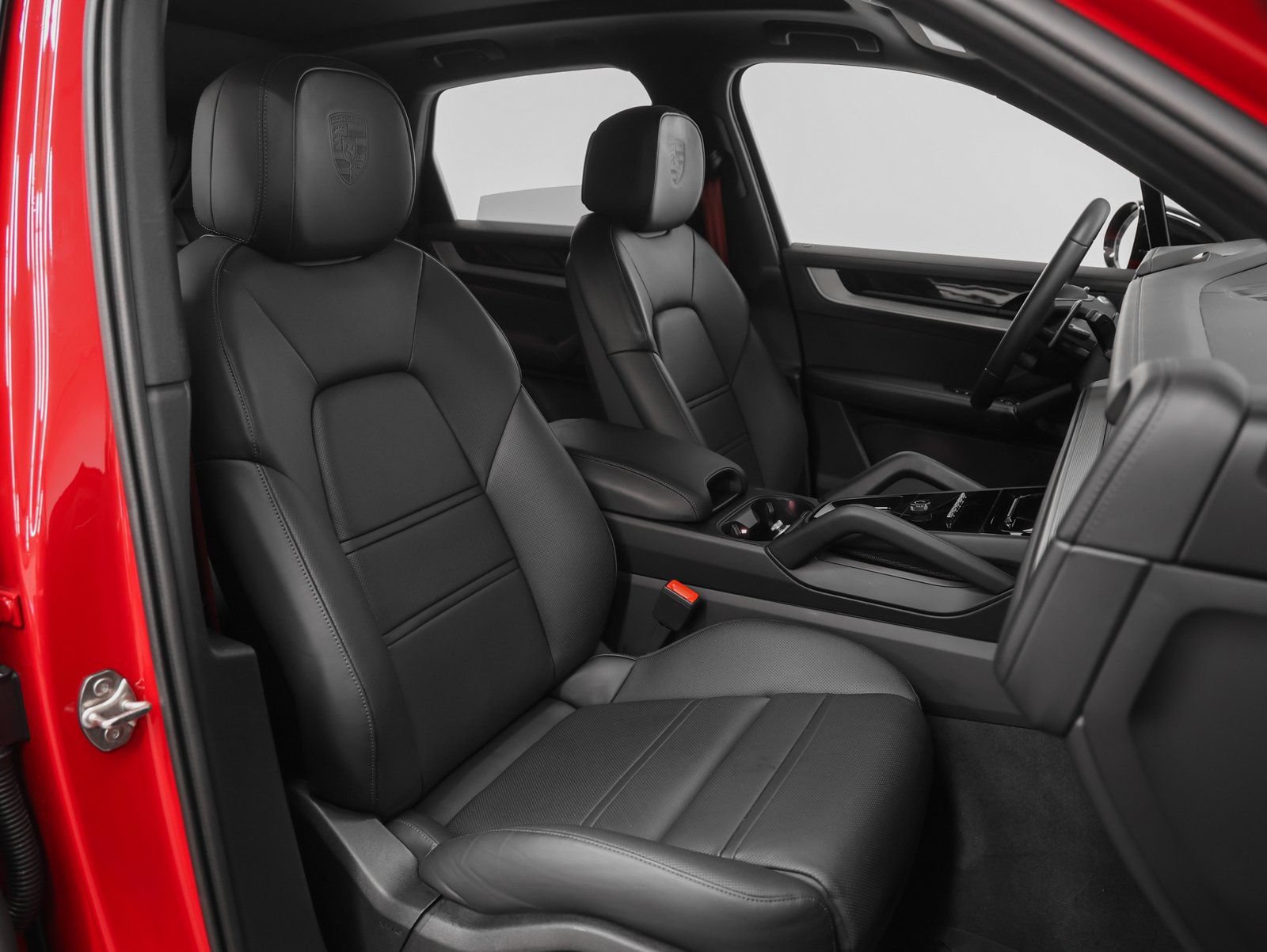 Certified 2025 Porsche Cayenne E-Hybrid AWD/4WD image 23