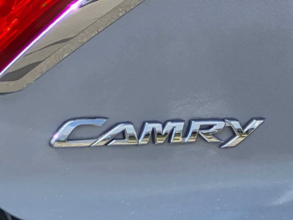 Used 2017 Toyota Camry LE FWD image 16