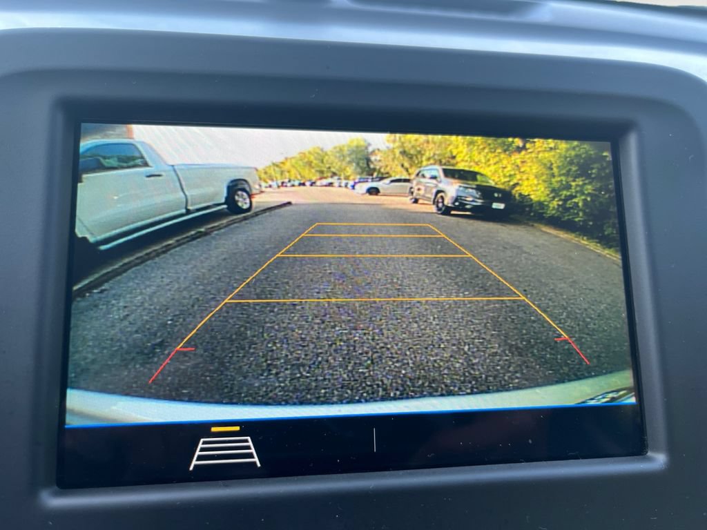 Used 2019 Chevrolet Equinox LT FWD image 17