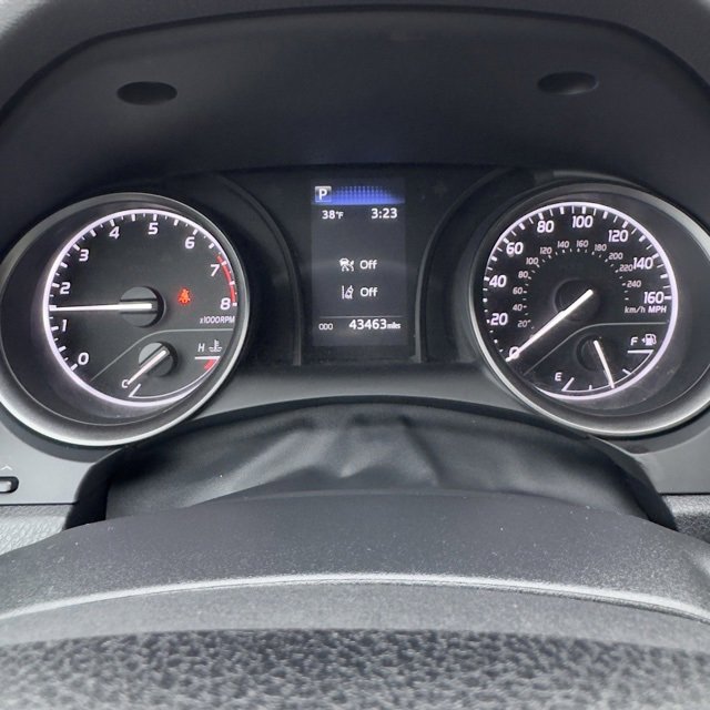 Used 2024 Toyota Camry SE image 41