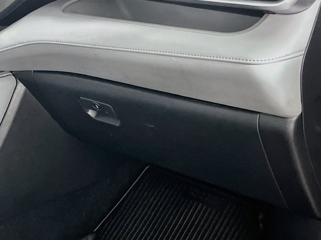Used 2021 Toyota Highlander XLE FWD image 31