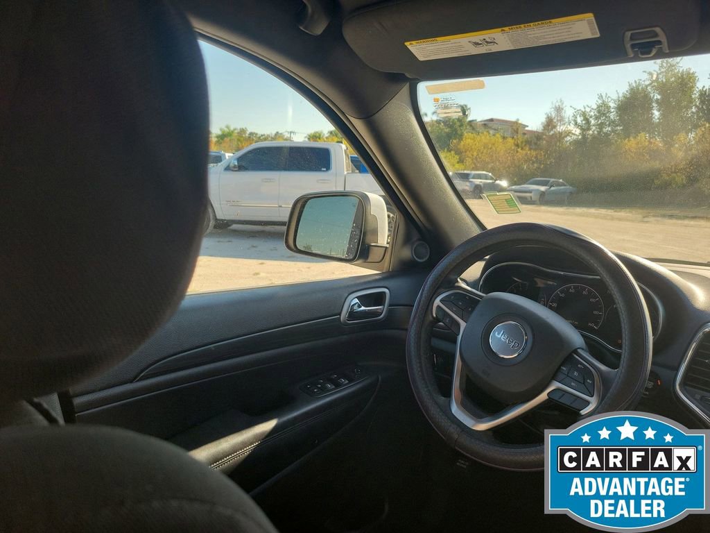 Used 2020 Jeep Grand Cherokee Laredo image 16