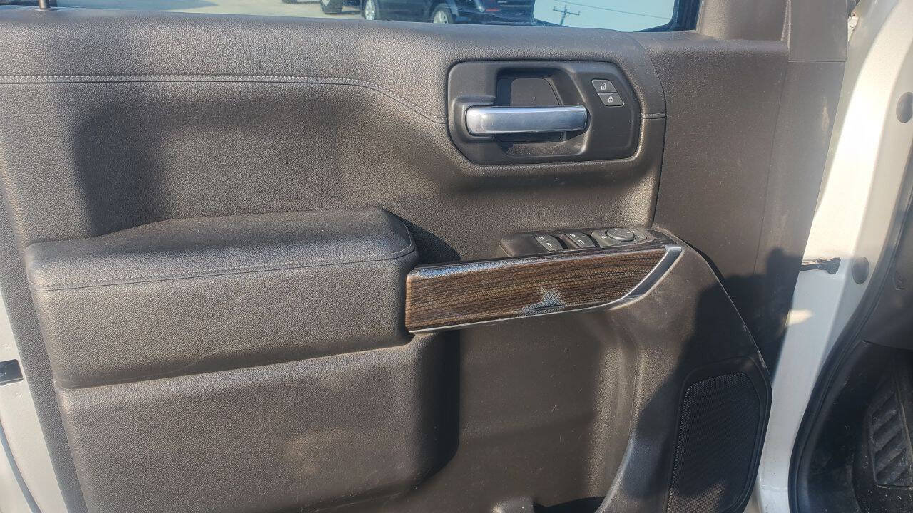 Used 2019 Chevrolet Silverado 1500 LT w/ Texas Edition AWD/4WD image 9