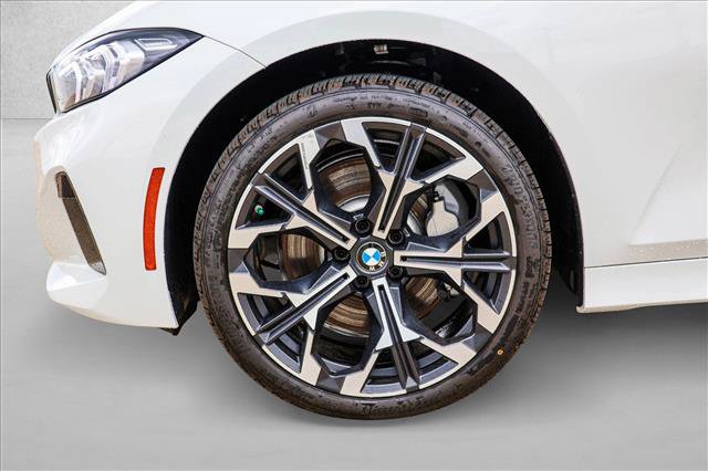 Used 2026 BMW 330i xDrive Sedan AWD/4WD image 9