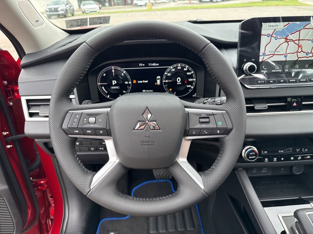 New 2025 Mitsubishi Outlander SE image 30