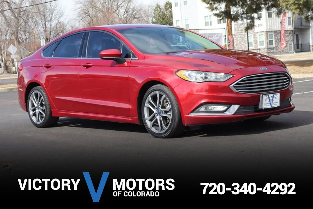 Used 2017 Ford Fusion SE w/ Equipment Group 201A FWD image 1