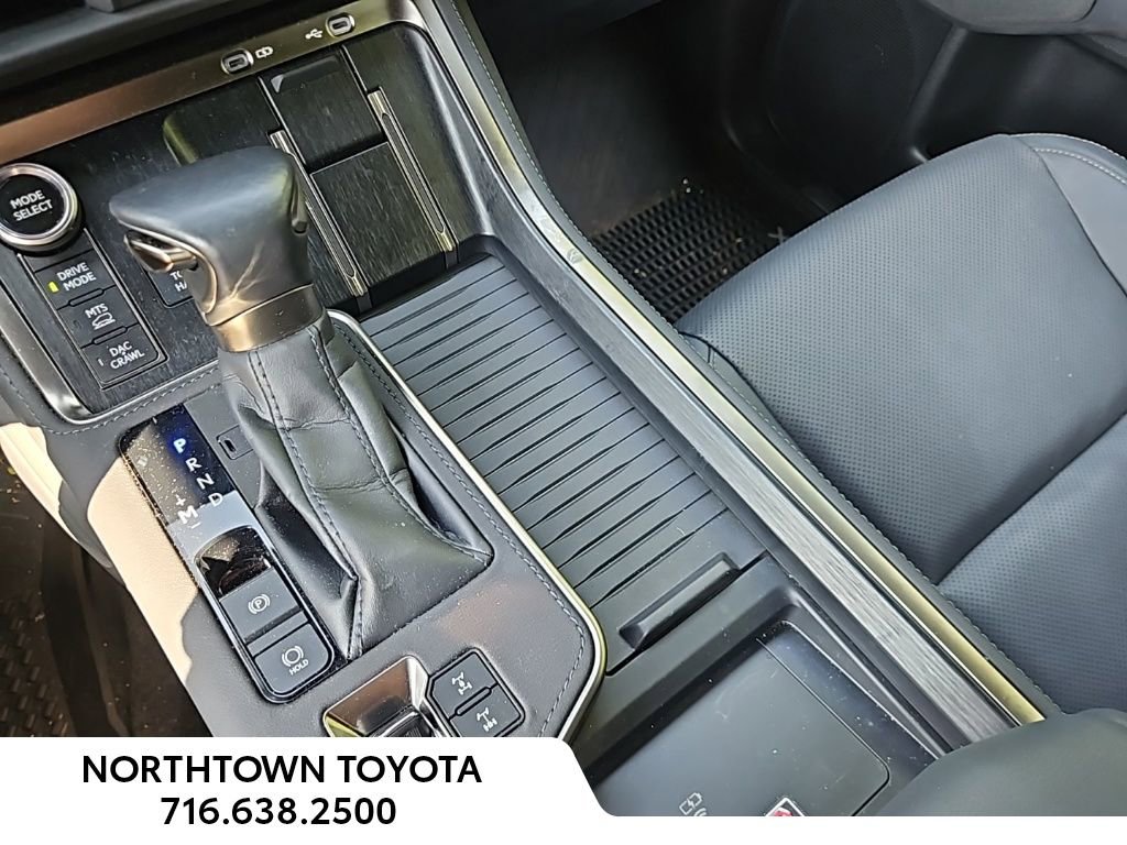 Used 2024 Lexus GX 550 image 35