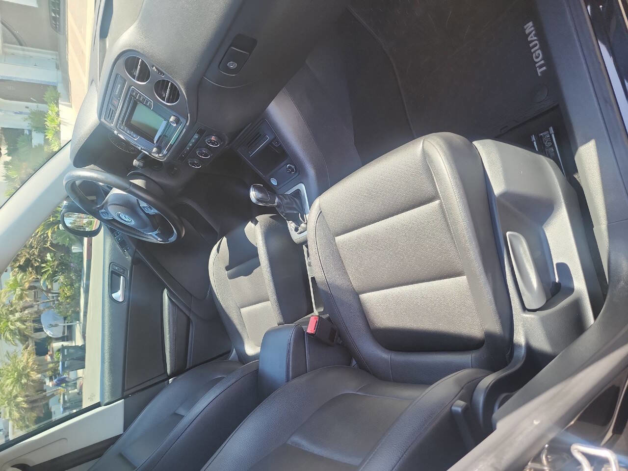 Used 2010 Nissan Versa 1.8 S w/ PWR Plus Pkg image 26