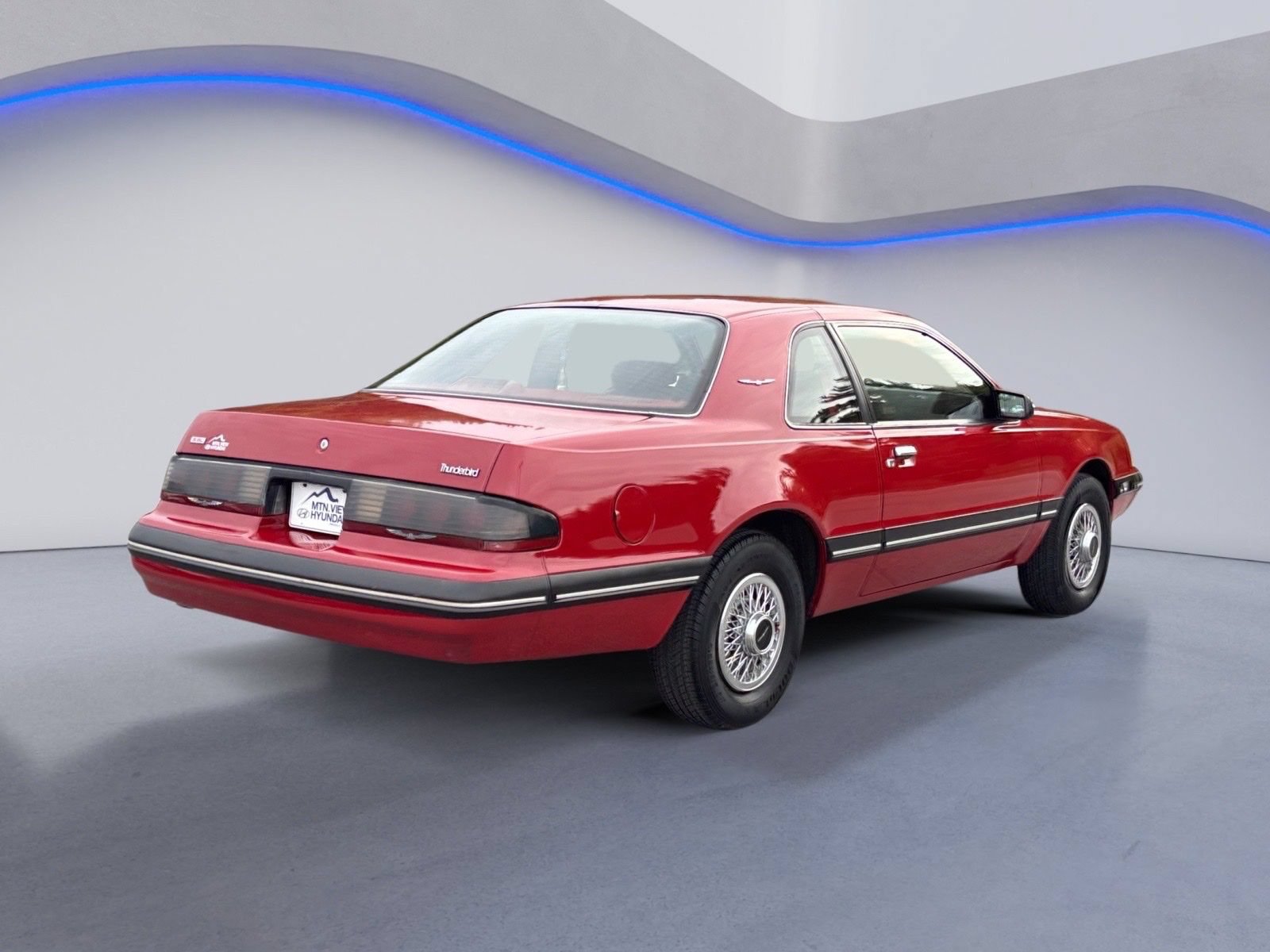 Used 1987 Ford Thunderbird RWD image 3