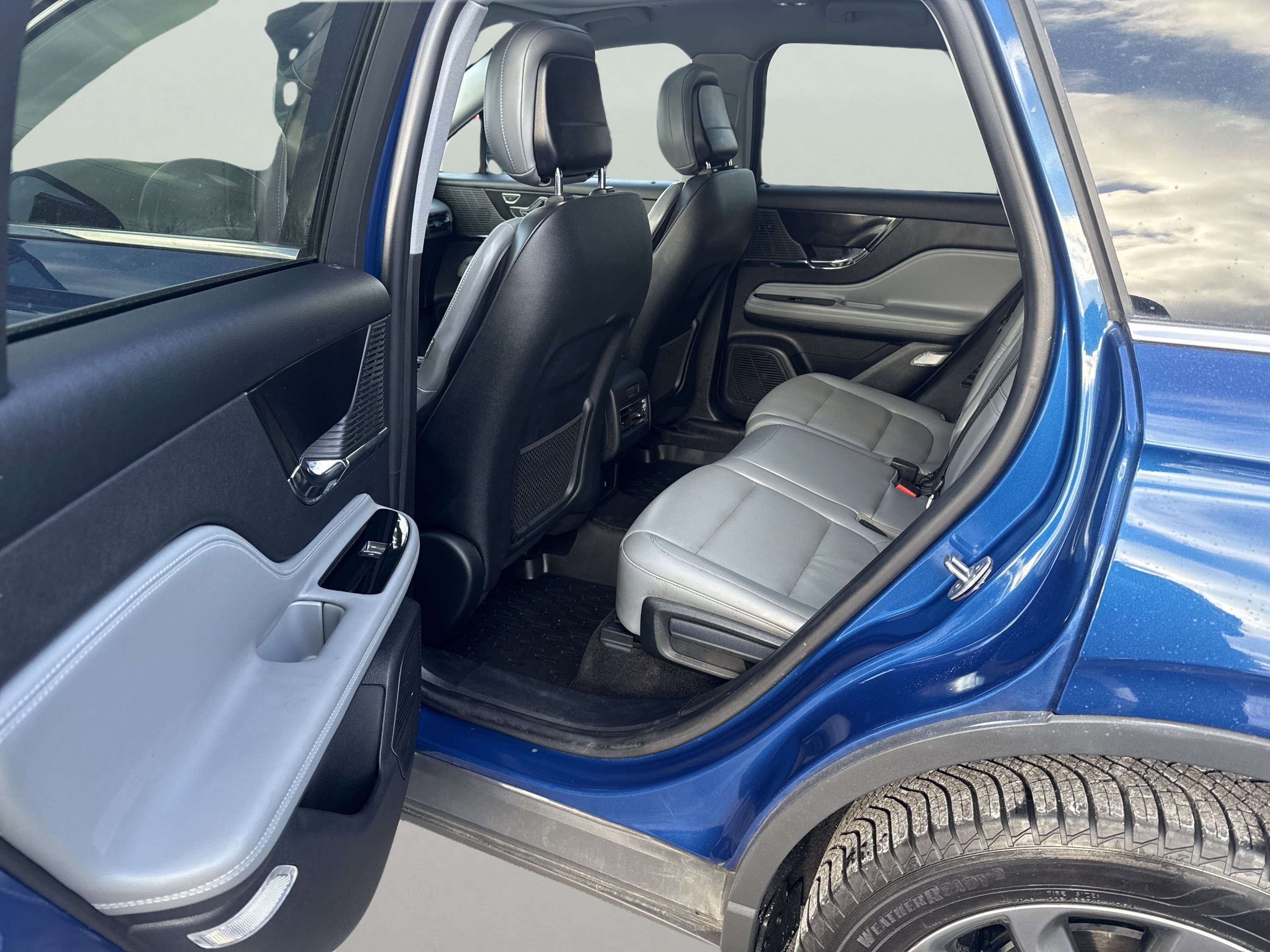 Used 2020 Lincoln Corsair AWD w/ Premium Package image 8