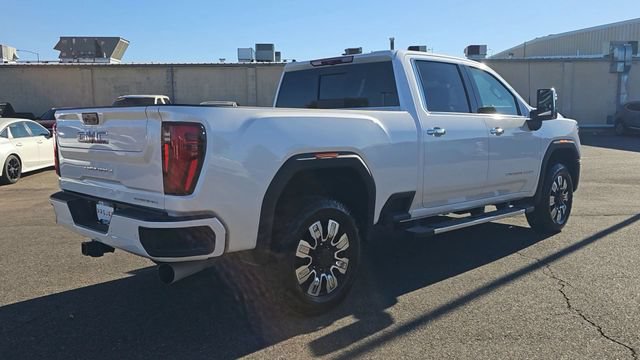 Used 2025 GMC Sierra 2500 Denali AWD/4WD image 9