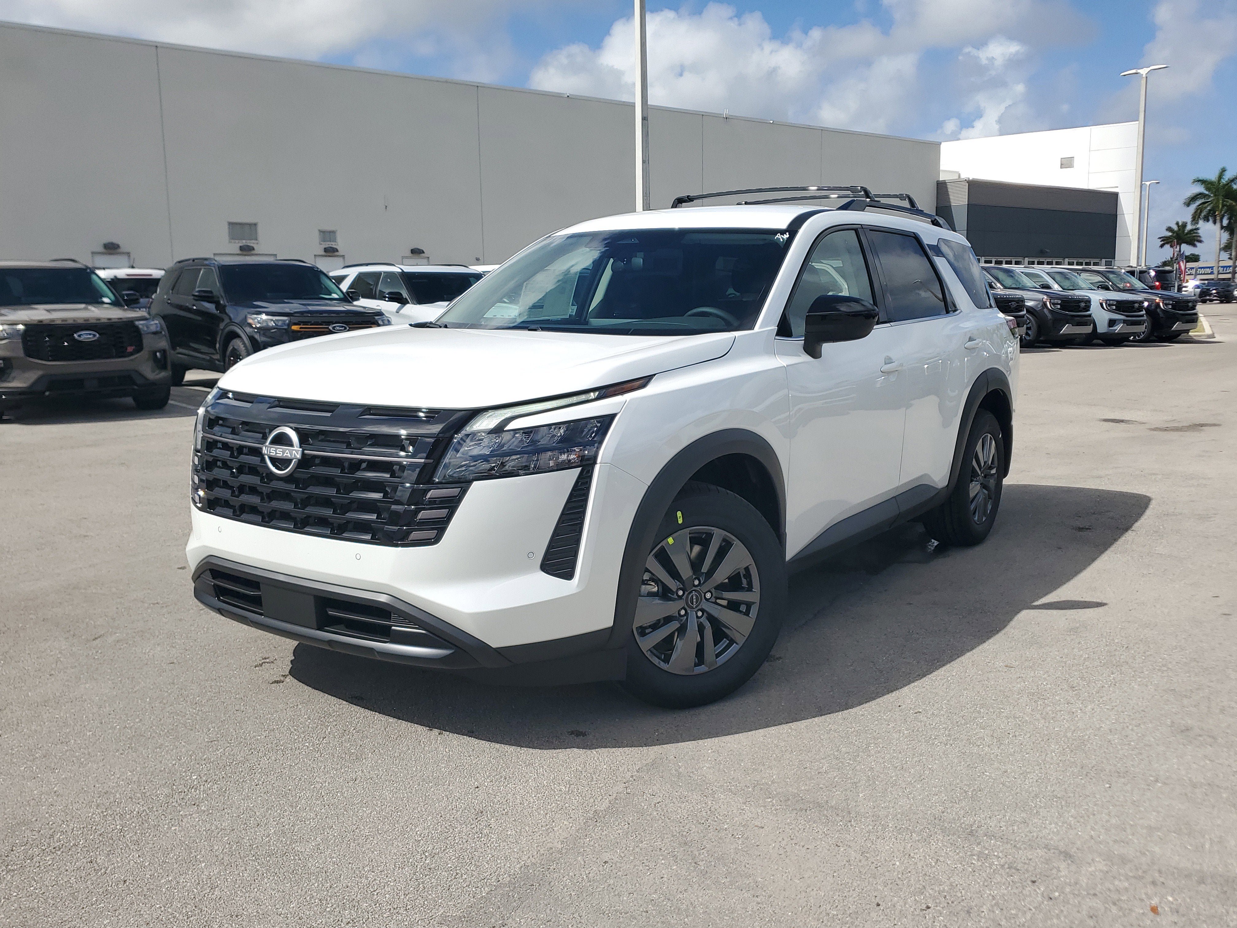 New 2026 Nissan Pathfinder SV image 19