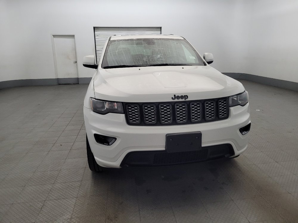 Used 2021 Jeep Grand Cherokee Laredo X image 14