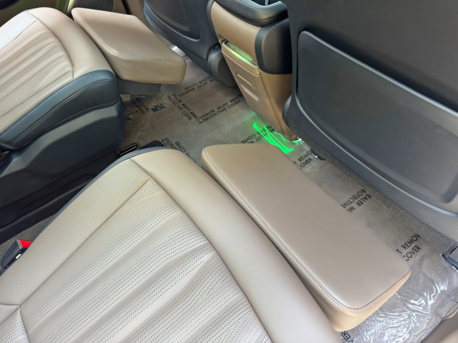 Used 2025 Kia EV9 GT-Line AWD/4WD image 43