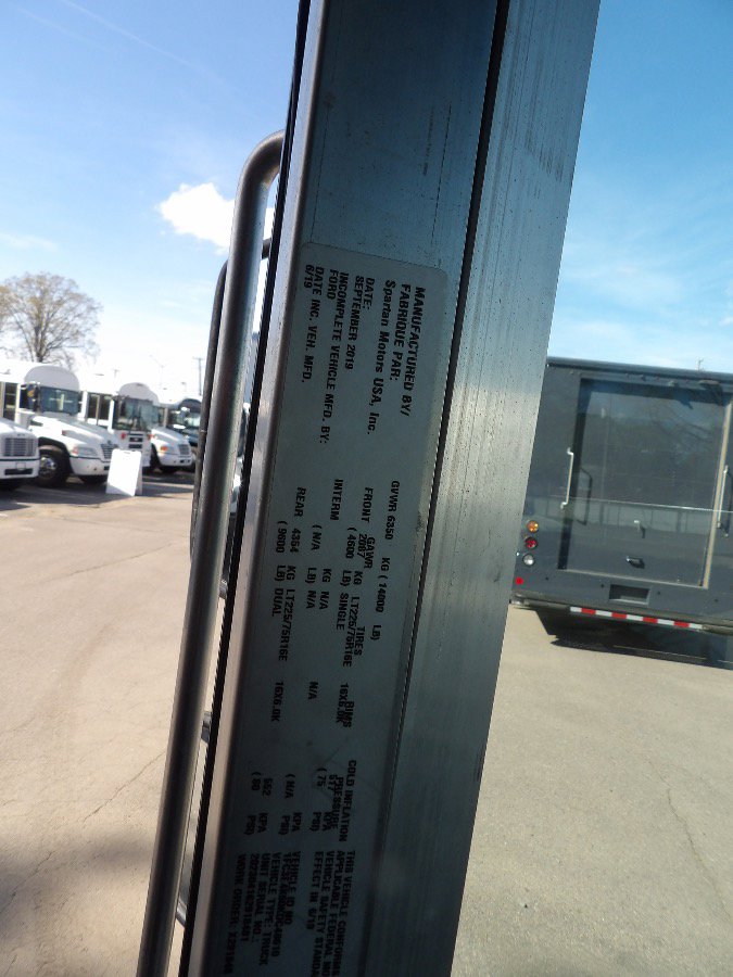 Used 2019 Ford E-450 and Econoline 450 Super Duty image 13