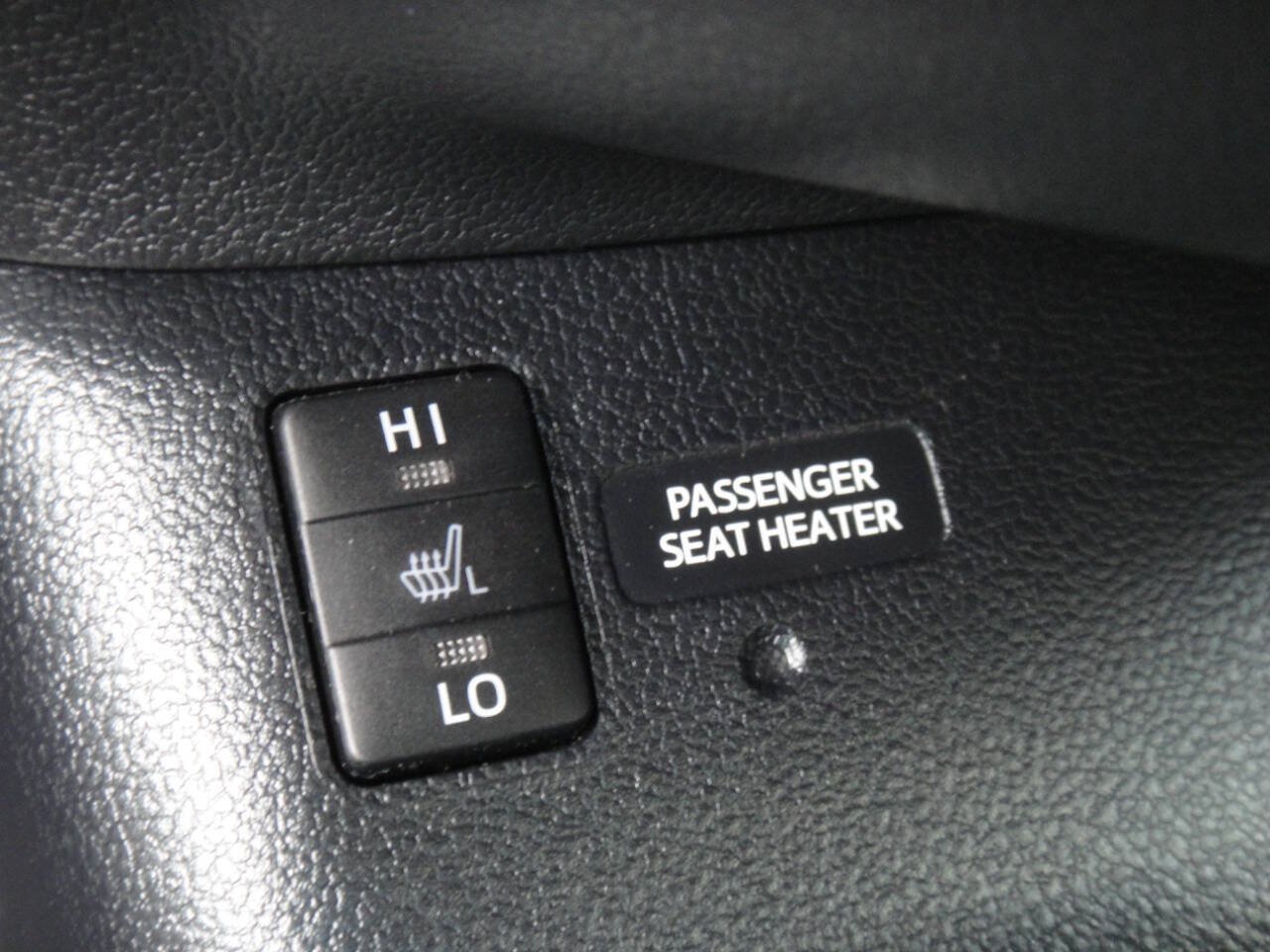 Used 2017 Toyota Prius Four FWD image 20