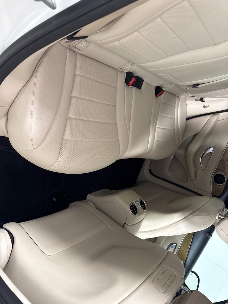 Used 2018 Mercedes-Benz GLC 300 w/ Multimedia Package image 22