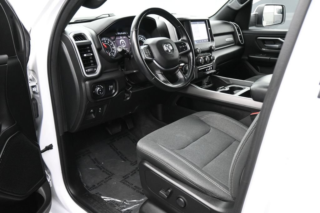 Used 2022 RAM 1500 Big Horn AWD/4WD image 2