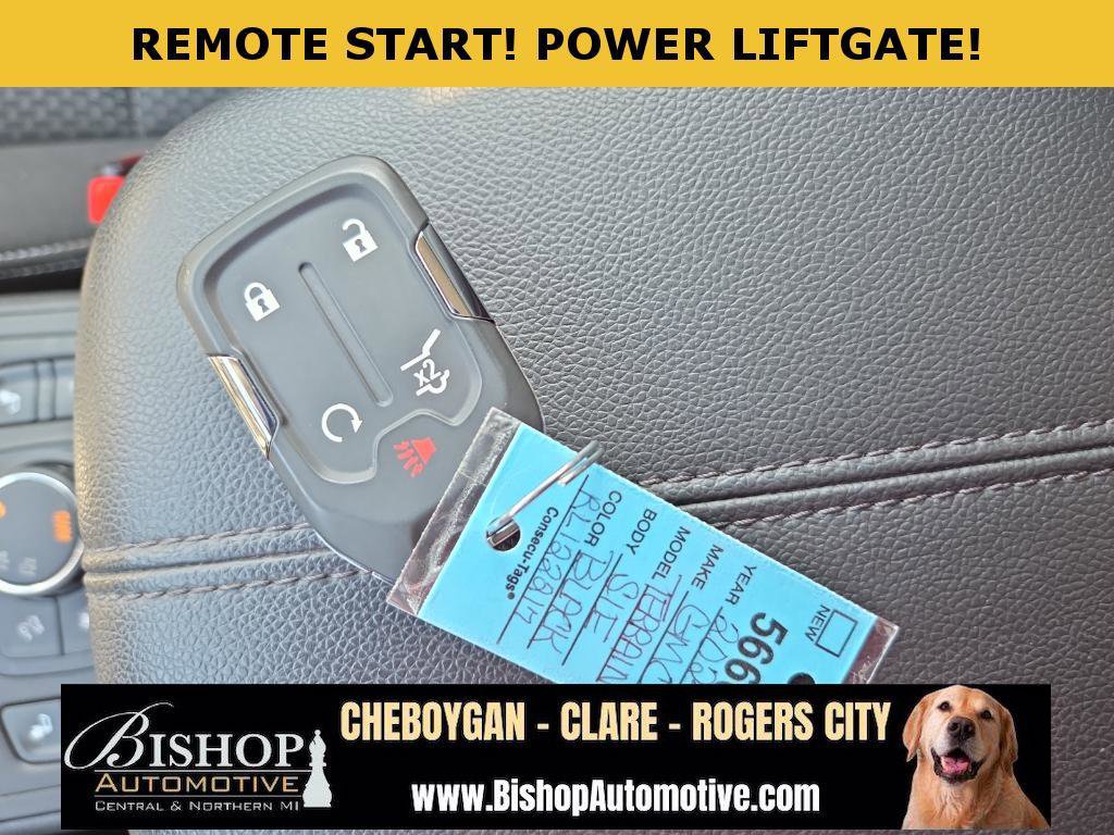 Used 2024 GMC Terrain SLE w/ Driver Convenience Package image 12