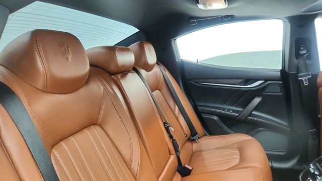 Used 2019 Maserati Ghibli S Q4 AWD/4WD image 27