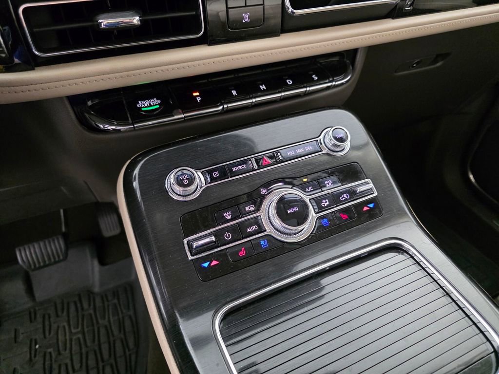 Used 2021 Lincoln Nautilus Reserve w/ Equipment Group 201A image 23