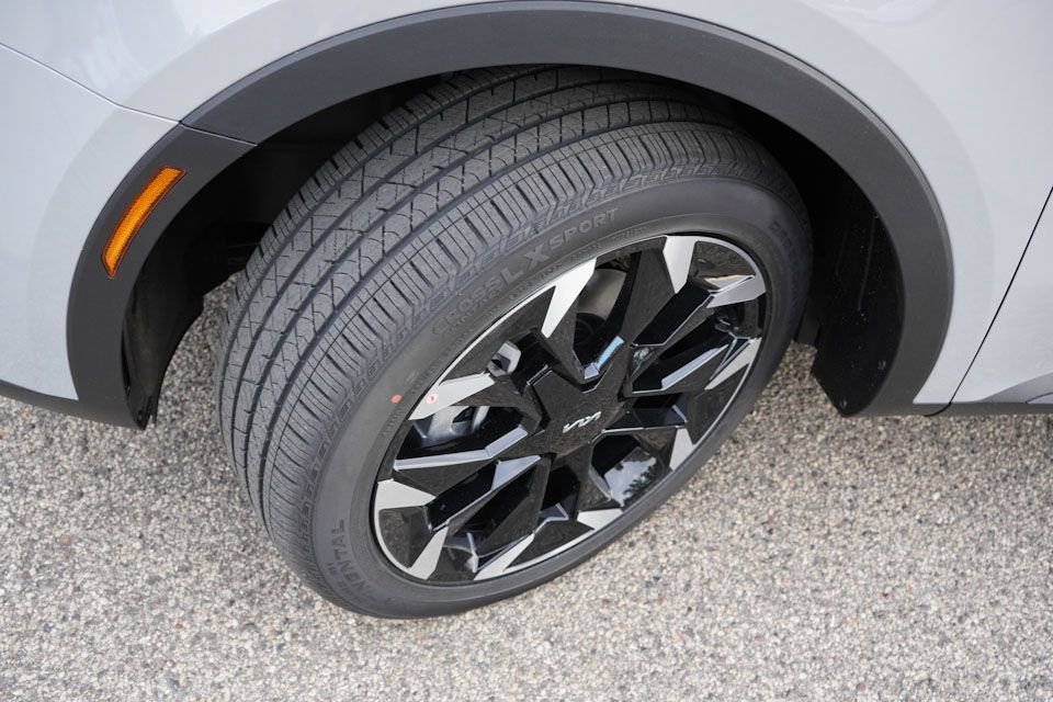 New 2026 Kia Sorento EX AWD/4WD image 9