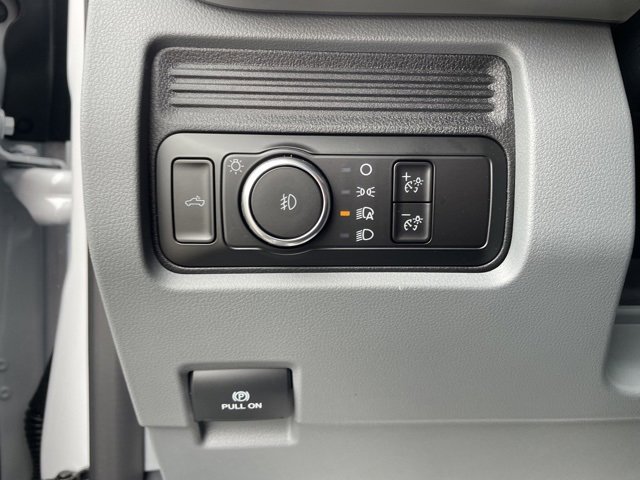 New 2026 Ford F250 XL w/ XL Chrome Package image 15