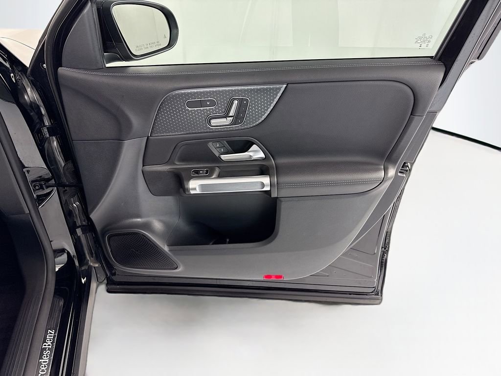 Certified 2024 Mercedes-Benz GLB 250 image 24