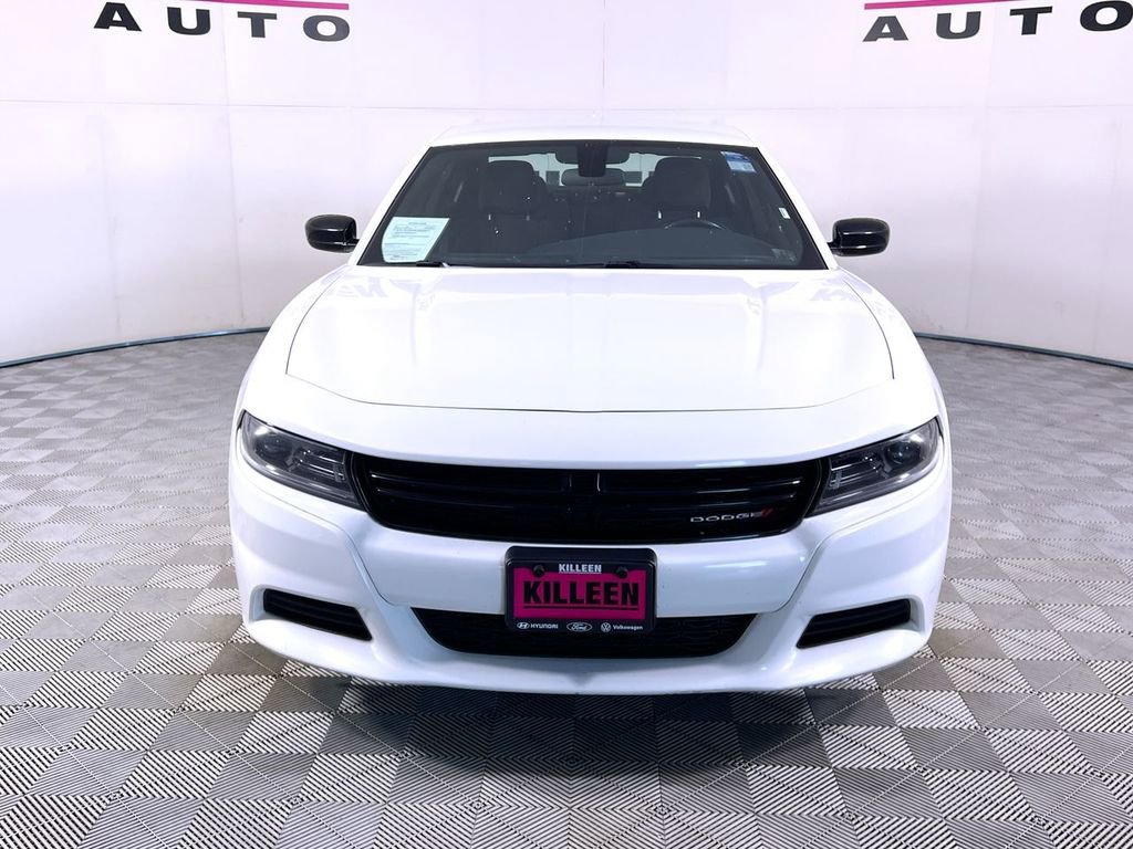 Used 2023 Dodge Charger SXT image 2