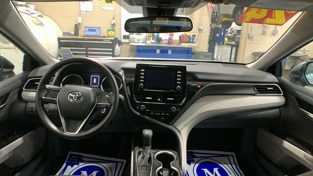 Used 2024 Toyota Camry LE FWD image 17