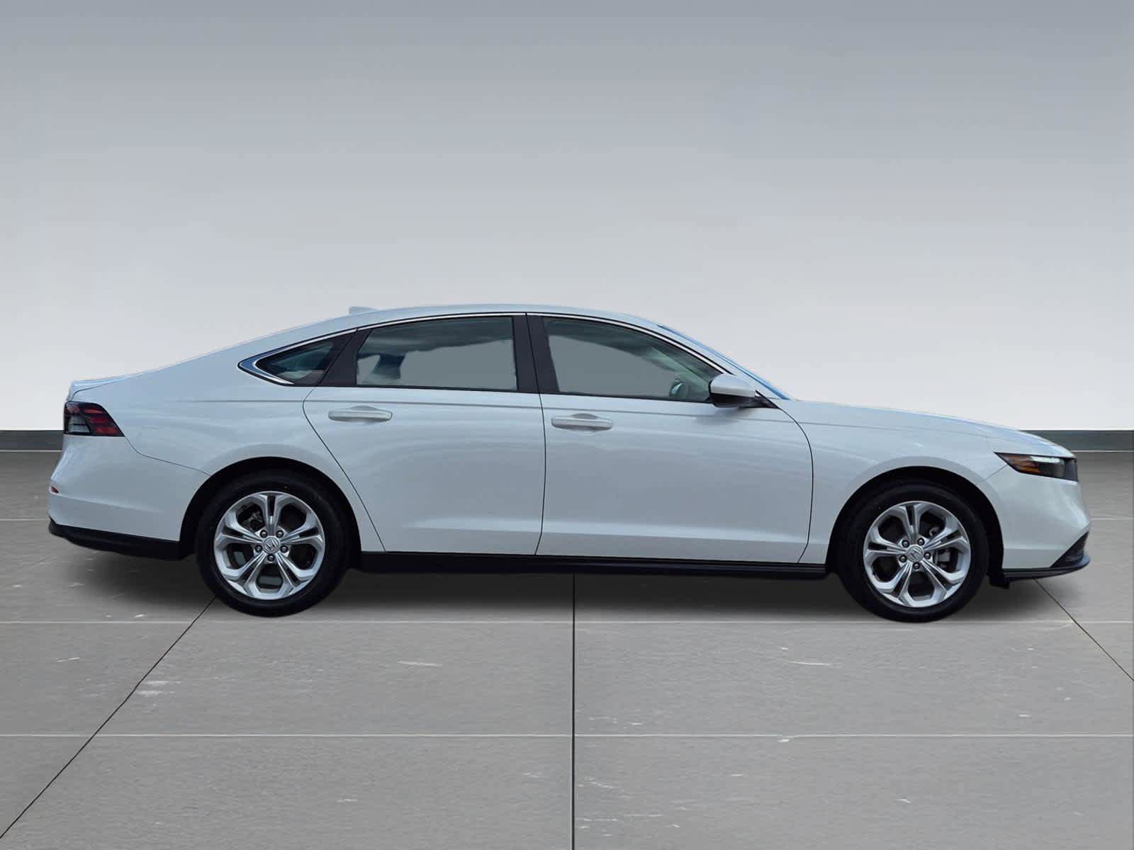 Certified 2023 Honda Accord LX image 7