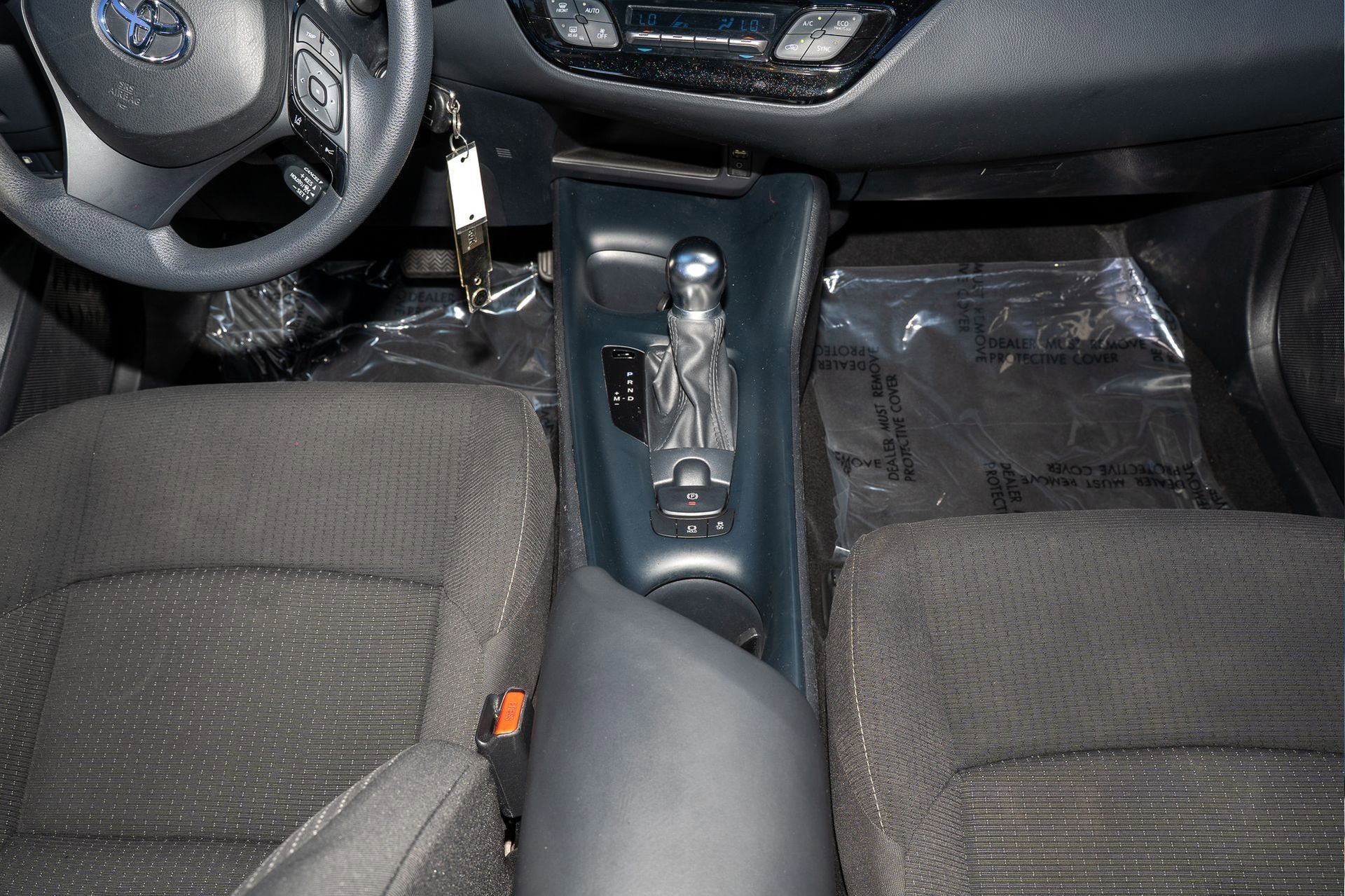 Used 2019 Toyota C-HR LE image 24