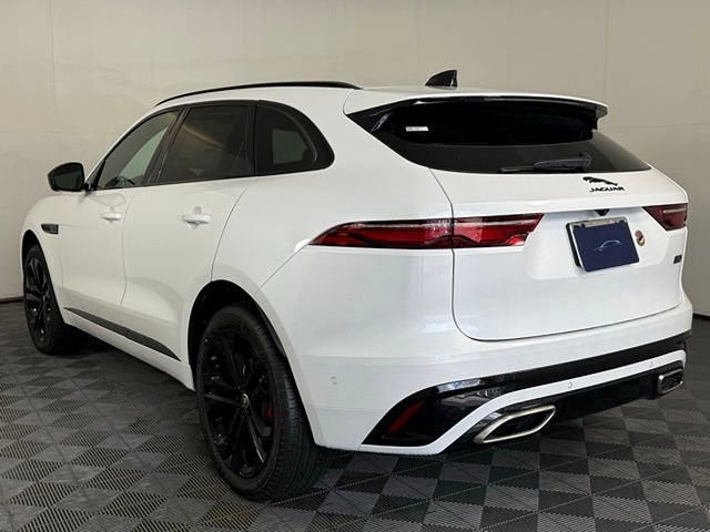 New 2026 Jaguar F-PACE R-Dynamic S image 4