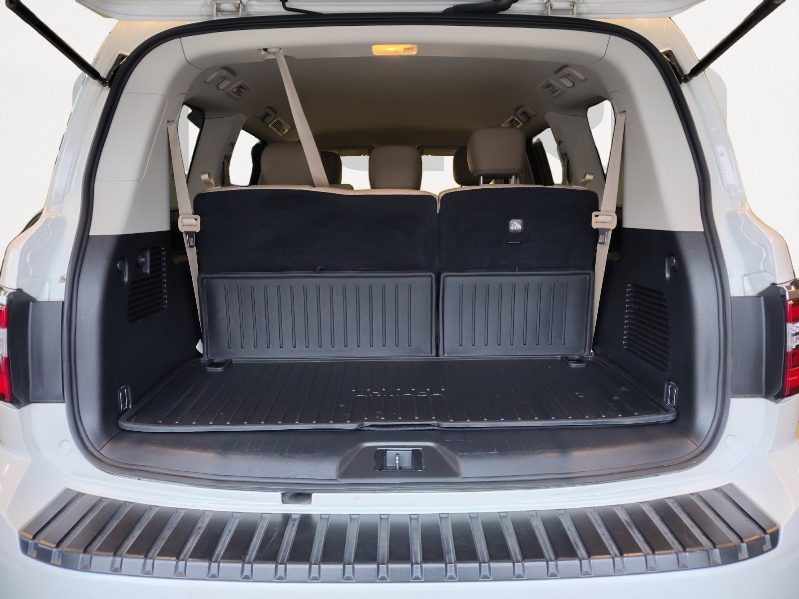 Certified 2024 Nissan Armada SV w/ Cargo Package RWD image 13