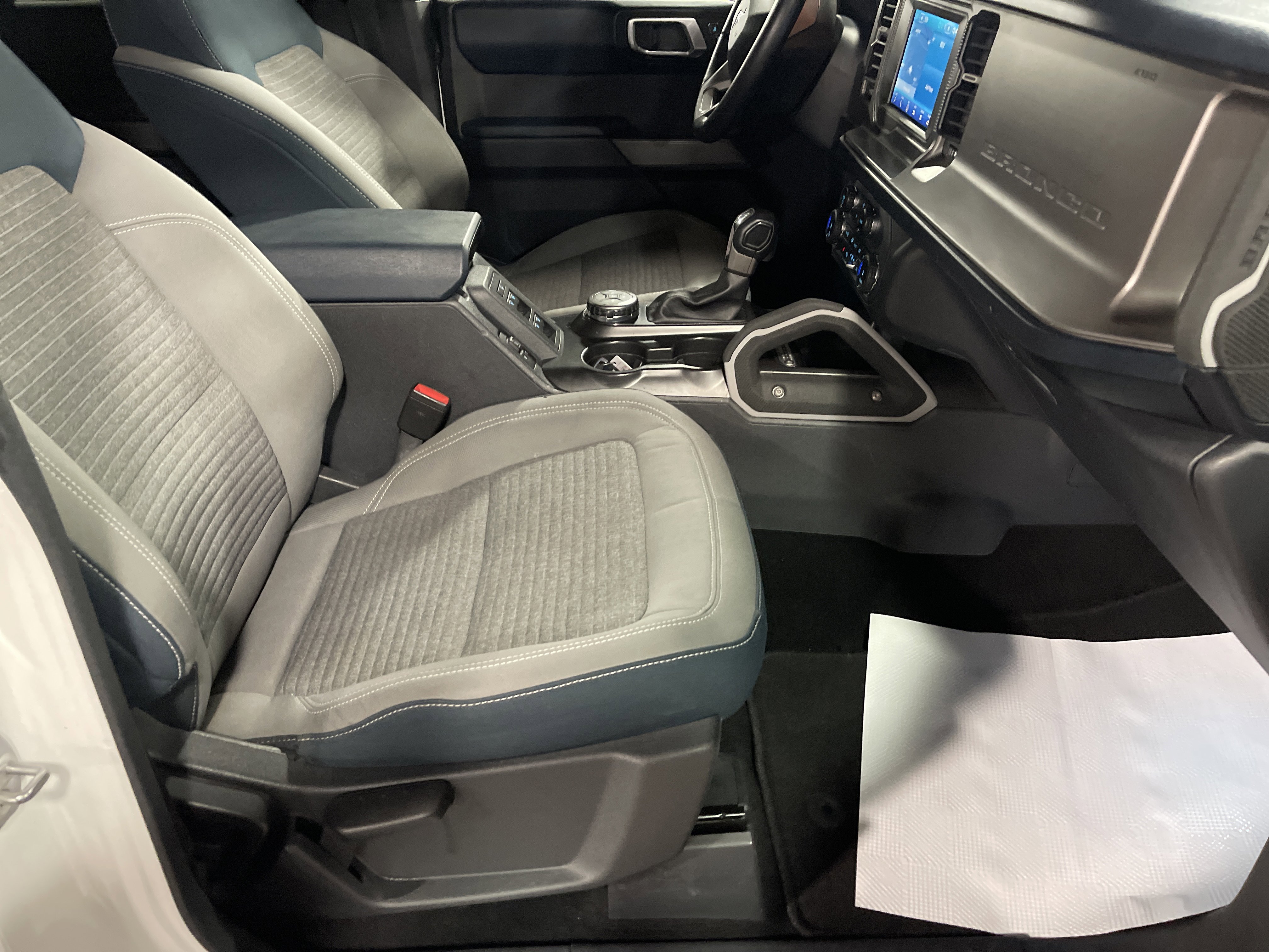 Used 2022 Ford Bronco Outer Banks image 13