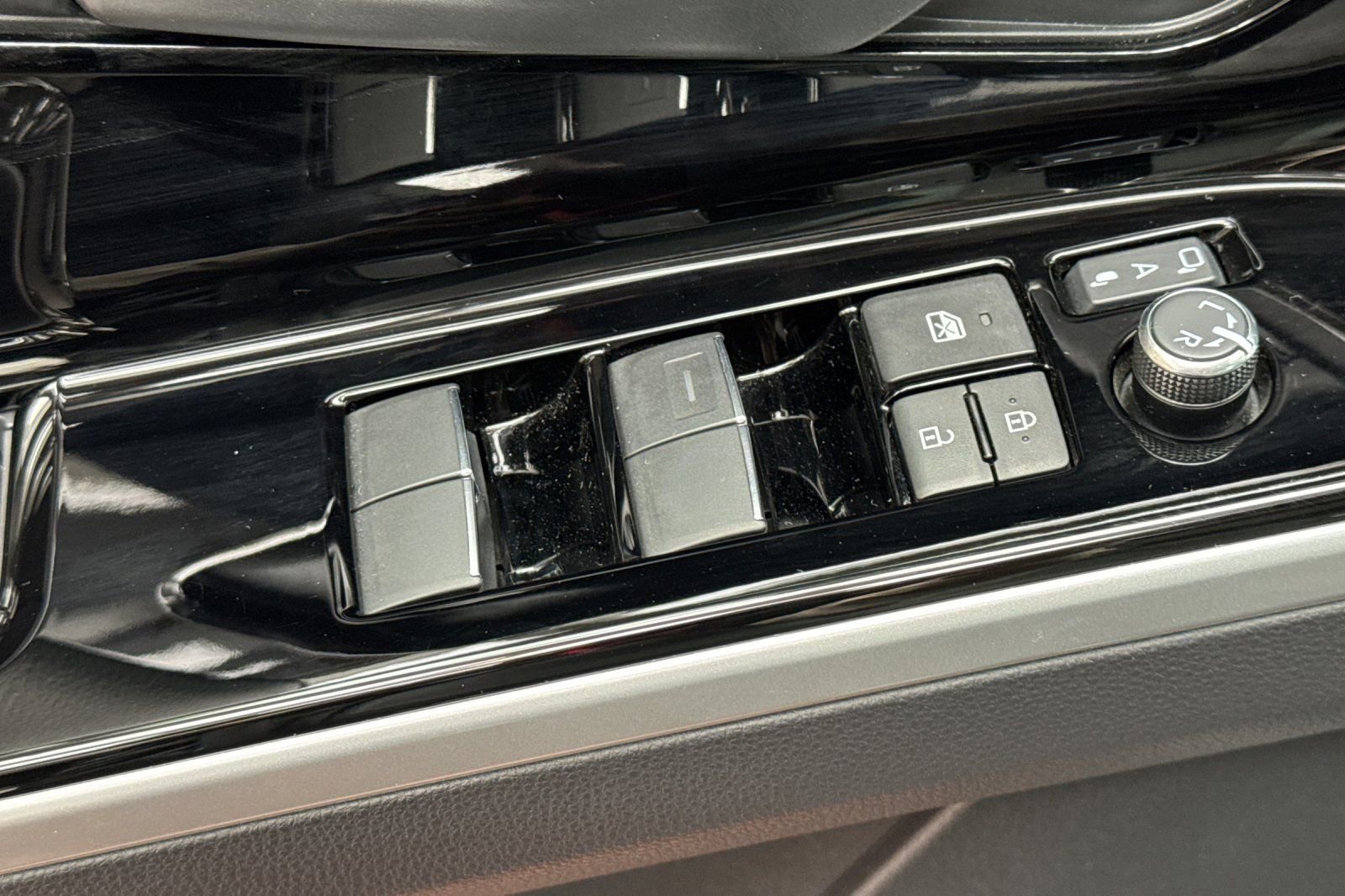 Used 2024 Subaru Solterra Touring image 15